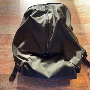 Green lululemon backpack